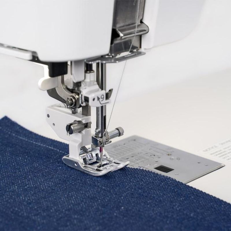 Janome Continental M8 DEMOmaskin