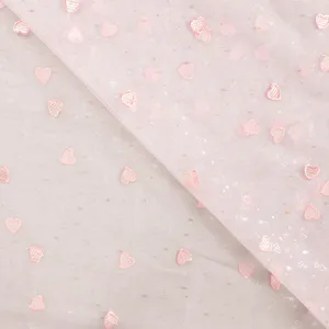 Hovedbilde Hjertefin Rose - Brodert Tyll