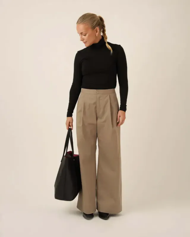 Bermuda Pants - Wardrobe by Me